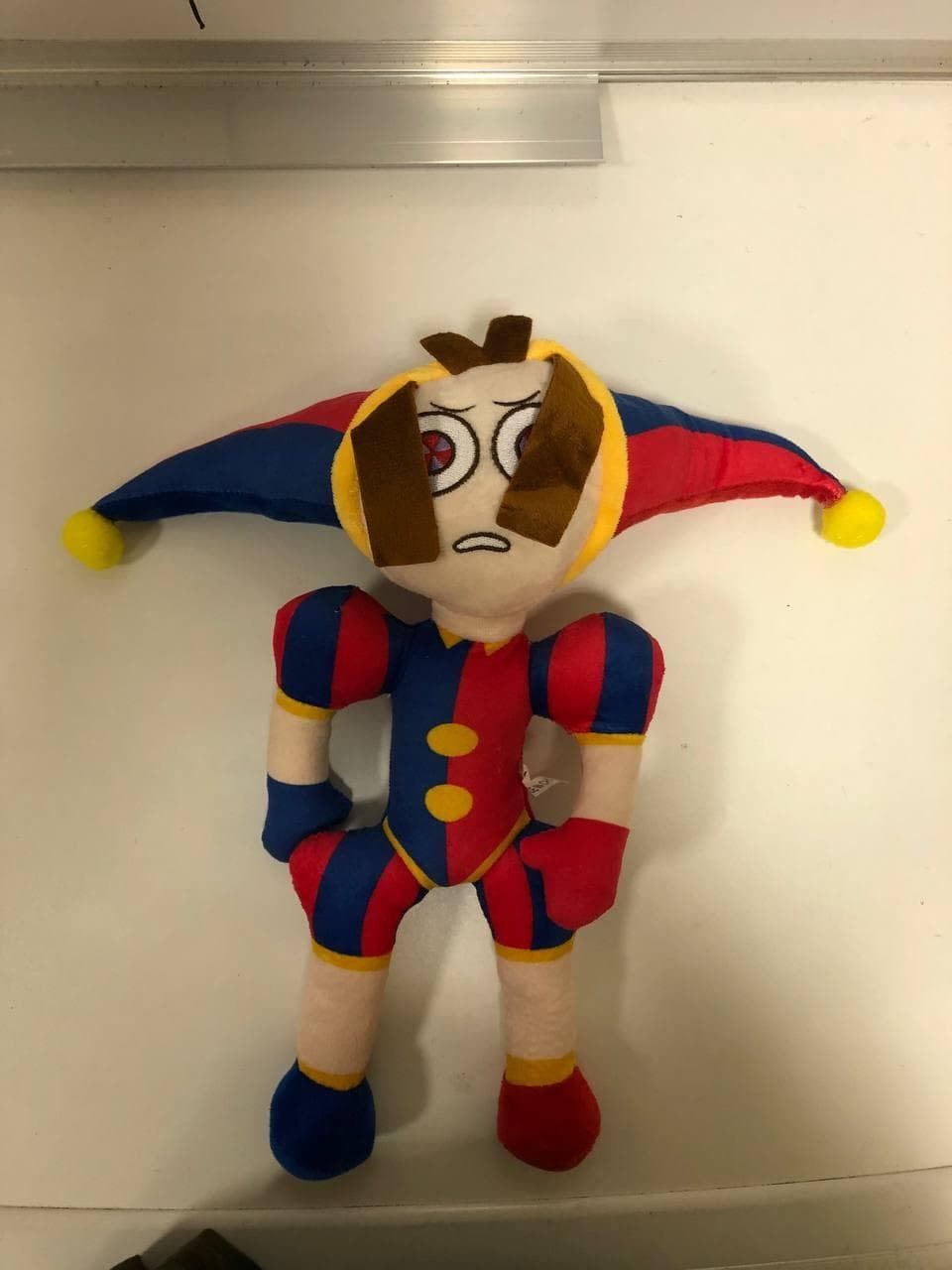 М'яка іграшка Клоун Помні Цифровий Цирк / Clown Pomni The Amazing Digital Circus 32 см (1009776)