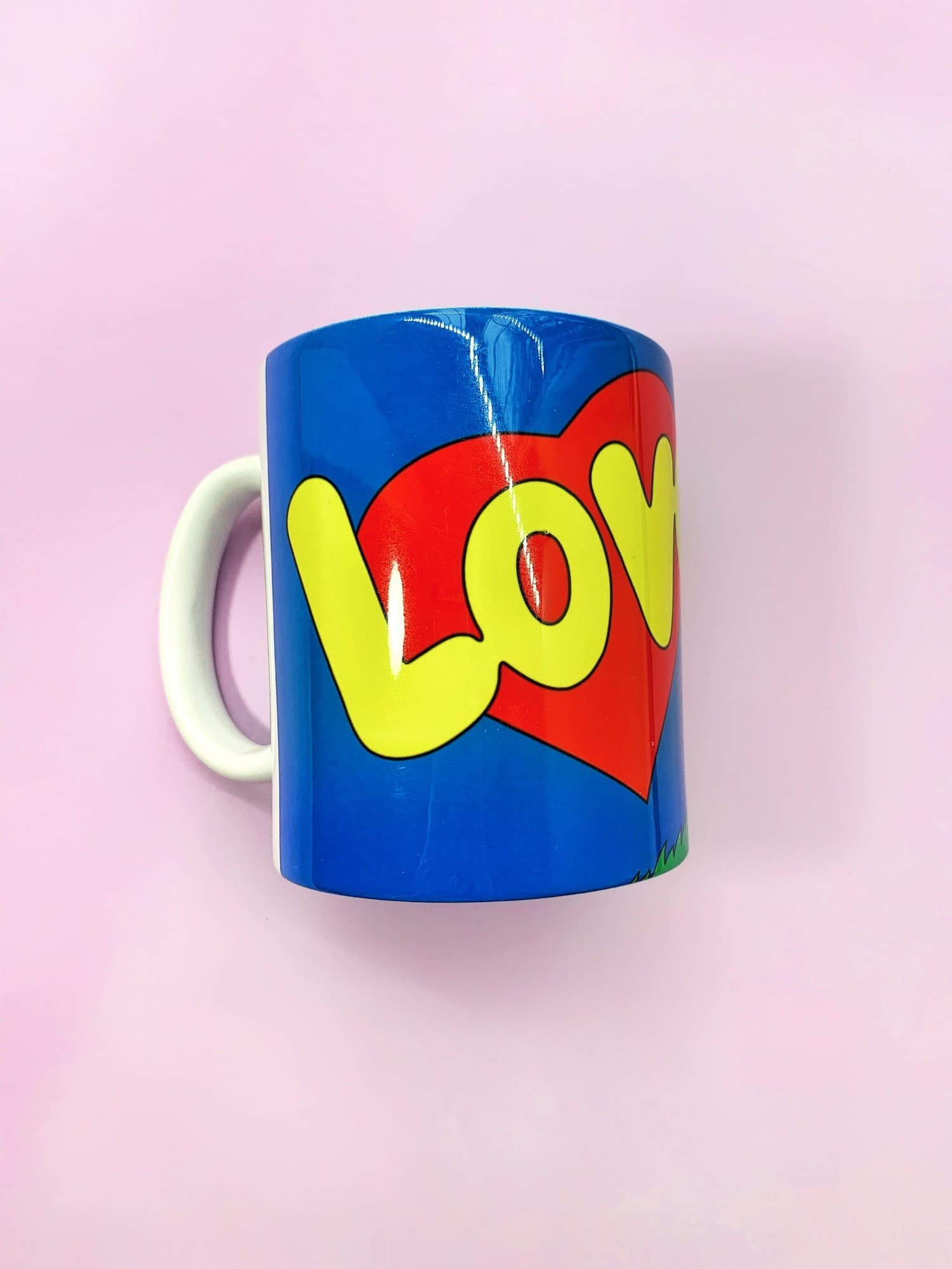 Чашка Love is синяя 330 мл (0318)